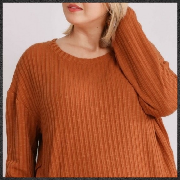 UMGEE Textured Soft Linen Blend Oversized Top & Tiered Ruffled Raw Hem Pants Set - Picture 9 of 16